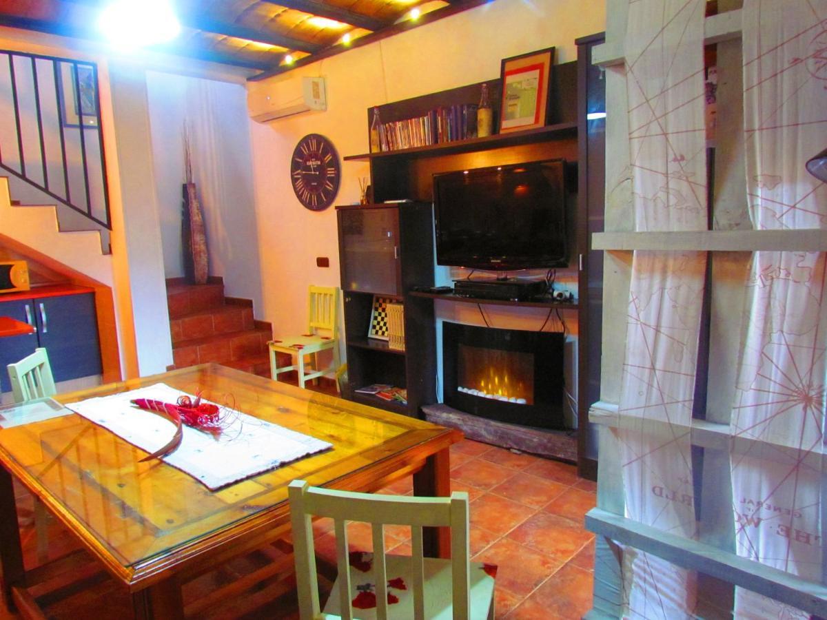 Apartamentos Casas Rurales Paraje San Blas Alburquerque Exterior foto