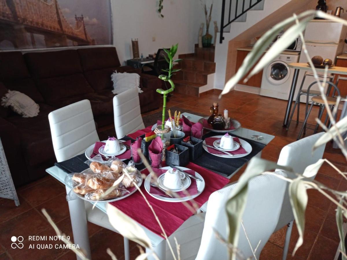 Apartamentos Casas Rurales Paraje San Blas Alburquerque Exterior foto